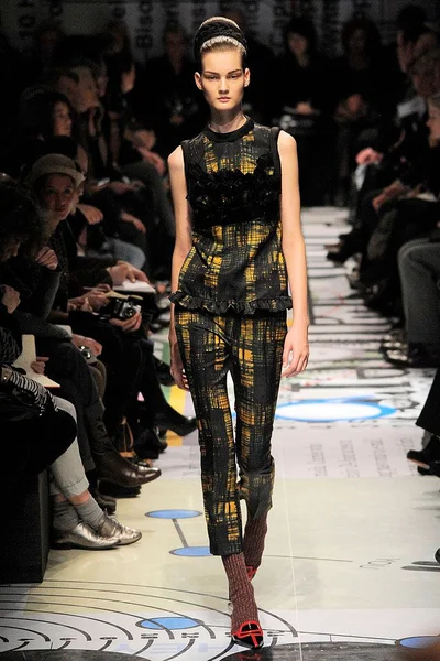 Look 34